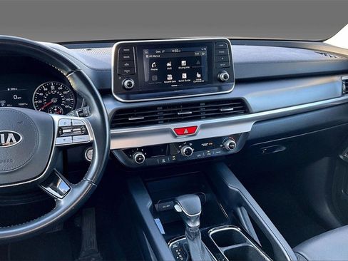 Used 2020 Kia Telluride LX image 3