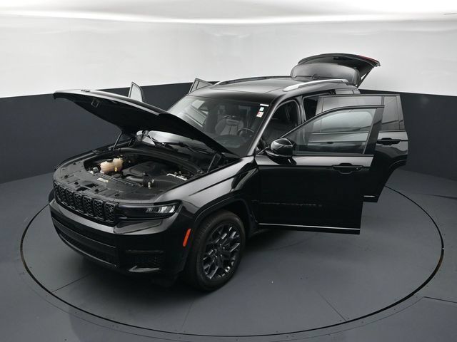 Used 2023 Jeep Grand Cherokee L Summit AWD/4WD image 26