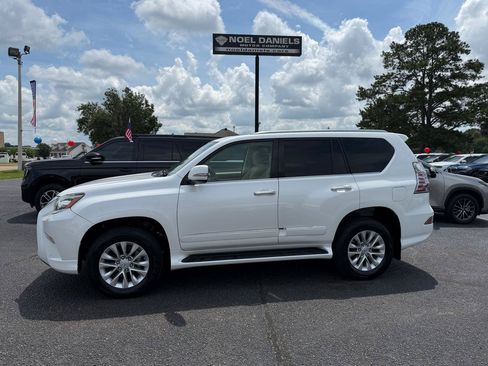 Used 2017 Lexus GX 460 Premium AWD/4WD image 1