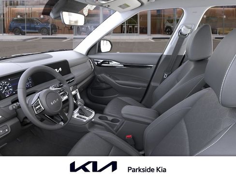 New 2026 Kia Seltos EX FWD image 17