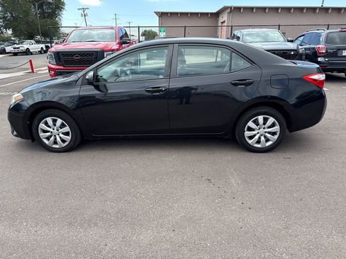 Used 2016 Toyota Corolla LE FWD image 4