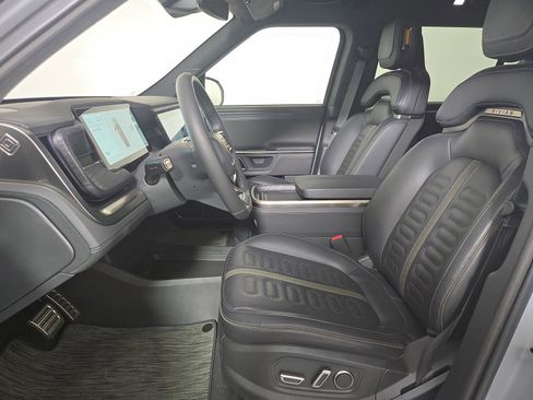 Used 2024 Rivian R1S Adventure AWD/4WD image 20