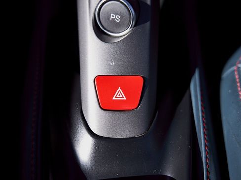 Used 2019 Ferrari 488 Spider image 68