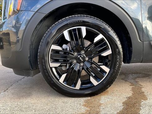 Certified 2024 Kia Telluride SX image 7