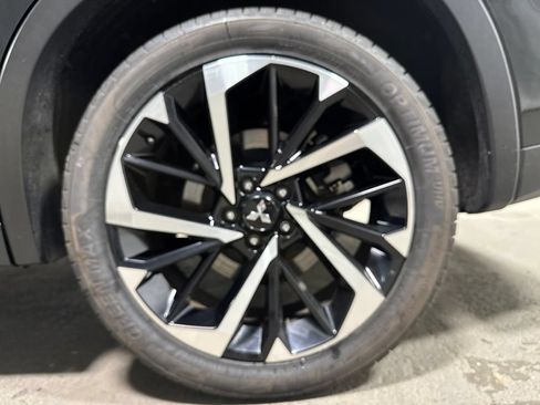 Used 2024 Mitsubishi Outlander SE FWD image 37