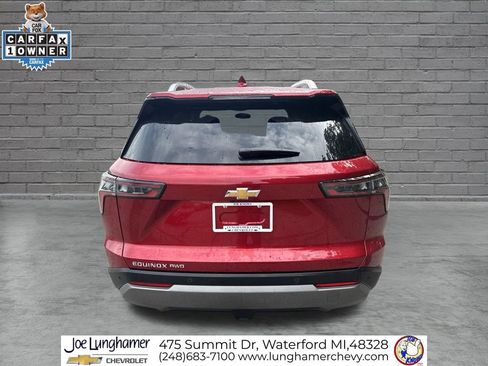 Used 2025 Chevrolet Equinox LT AWD/4WD image 4