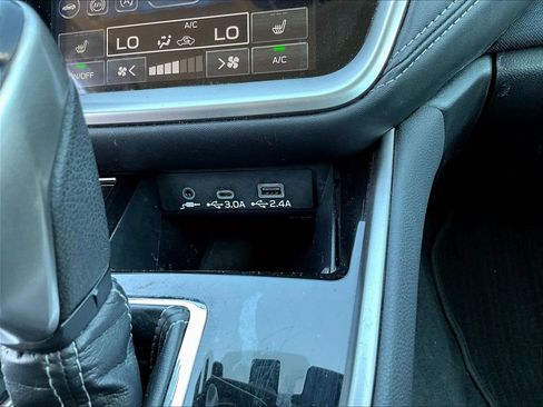 Used 2024 Subaru Legacy Premium AWD/4WD image 18