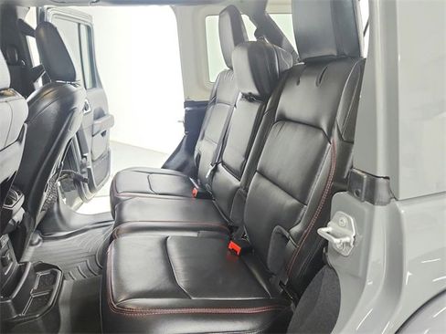 Used 2021 Jeep Wrangler Unlimited Rubicon image 34