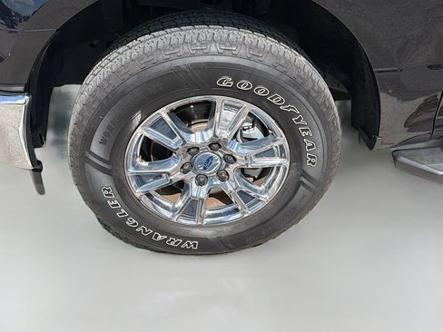 Used 2017 Ford F150 XLT w/ Equipment Group 302A Luxury image 39