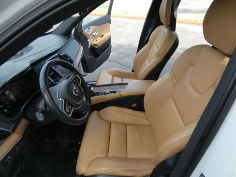 Used 2017 Volvo XC90 T6 Inscription w/ Vision Package image 70