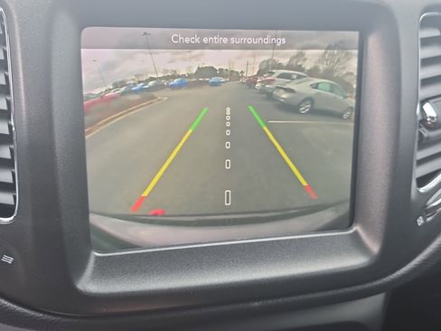 Used 2021 Jeep Compass Trailhawk image 24