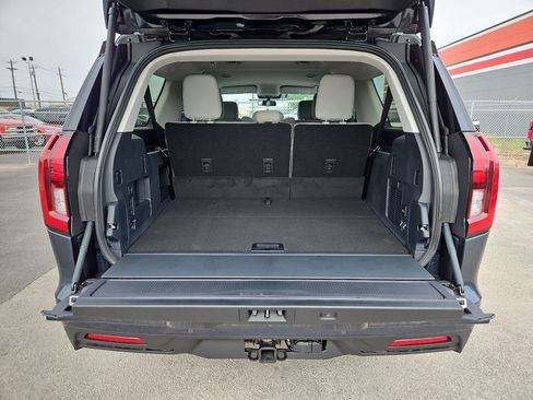 New 2026 Ford Expedition Max Active RWD image 18