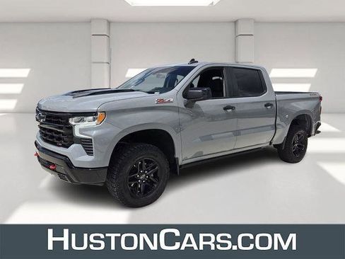Used 2024 Chevrolet Silverado 1500 LT Trail Boss w/ Convenience Package II AWD/4WD image 1