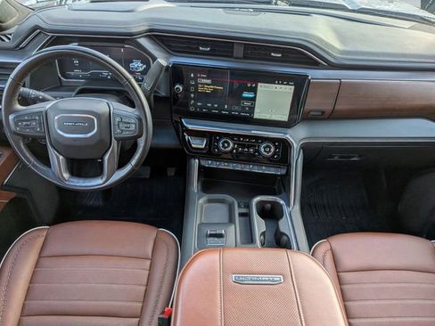 Used 2024 GMC Sierra 3500 Denali Ultimate image 15