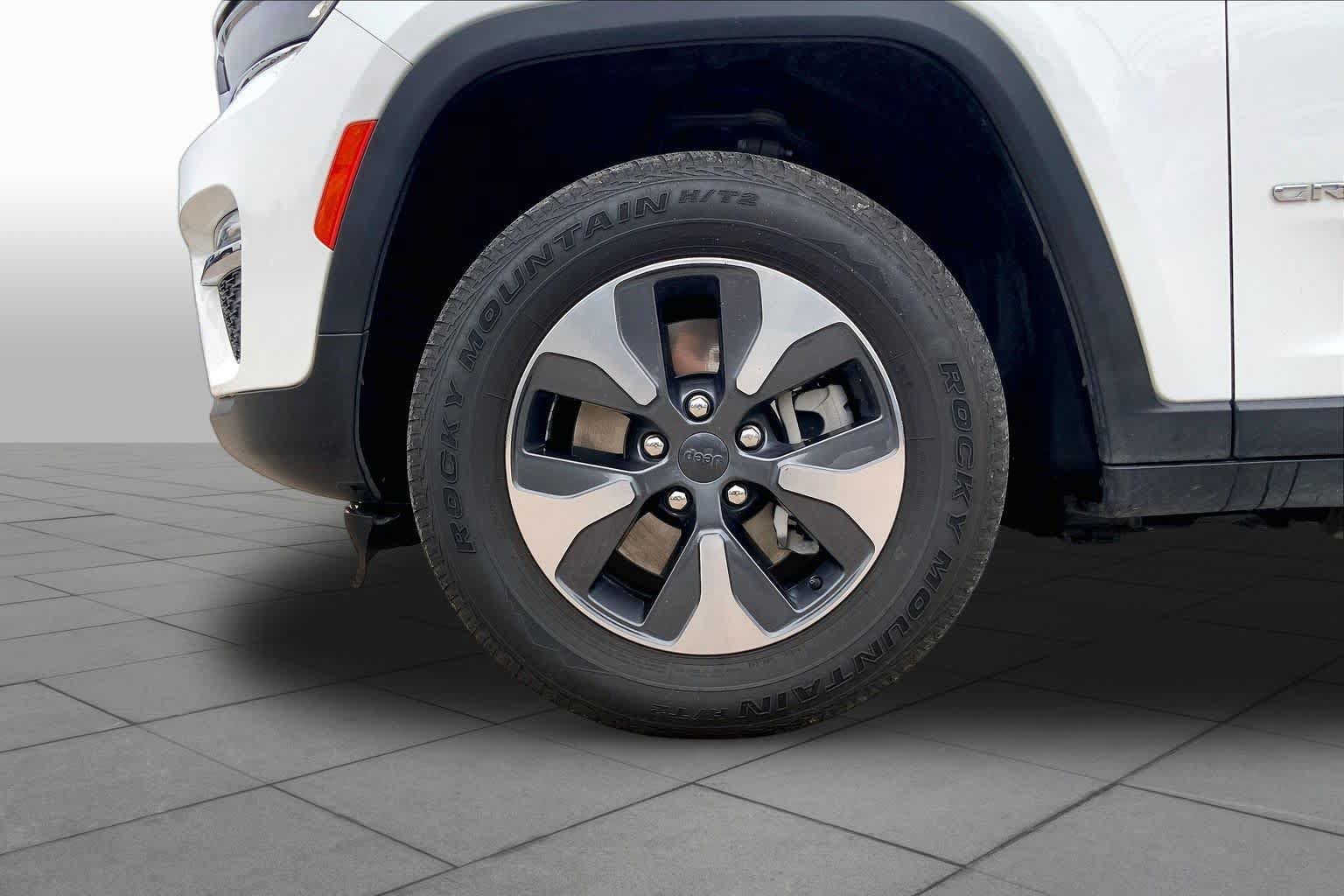 Used 2022 Jeep Grand Cherokee Limited 4xe AWD/4WD image 11