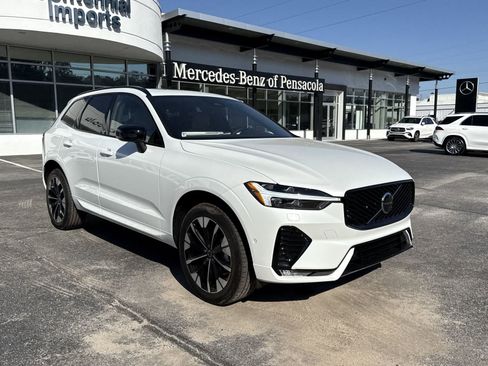 New 2026 Volvo XC60 B5 Plus w/ Protection Package Premier image 7