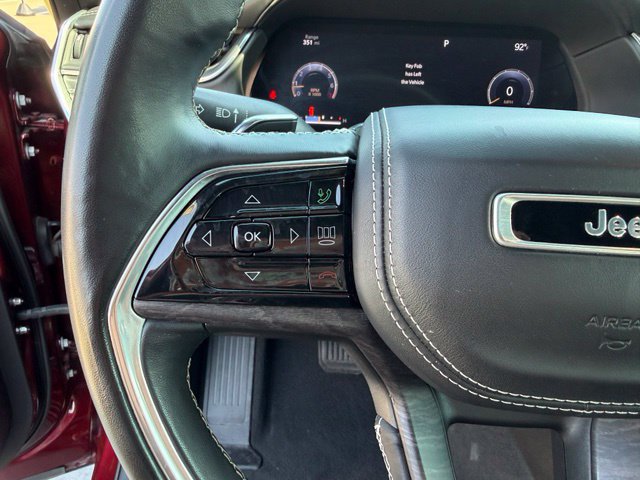 Used 2021 Jeep Grand Cherokee L Overland w/ Luxury Tech Group IV RWD image 17