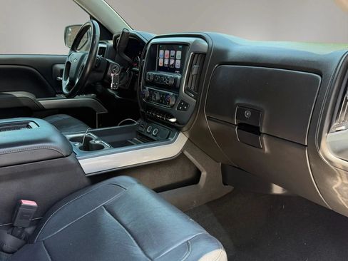 Used 2017 Chevrolet Silverado 1500 LTZ Z71 w/ LTZ Plus Package AWD/4WD image 11