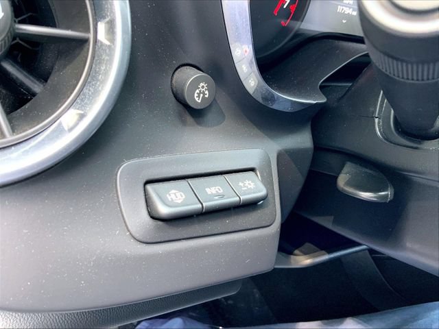 Used 2018 Chevrolet Camaro SS RWD image 35