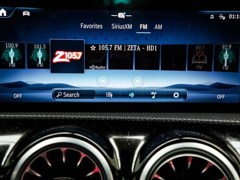 Used 2025 Mercedes-Benz CLA 250 image 30