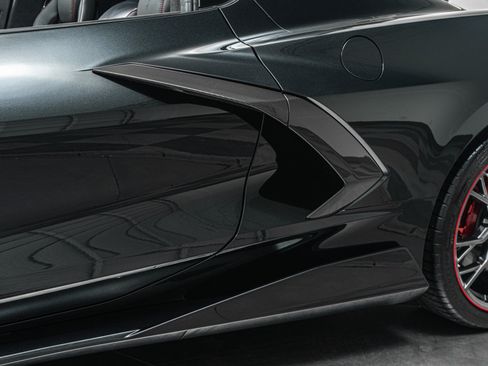 Used 2023 Chevrolet Corvette Stingray Premium Cpe w/ Z51 Performance Package RWD image 39