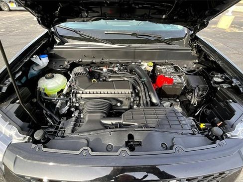 New 2025 Ford Maverick XLT w/ XLT Luxury Package image 12