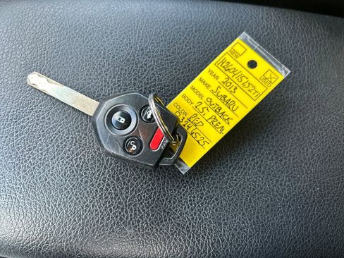 Used 2013 Subaru Outback 2.5i Premium w/ All-Weather Pkg image 39