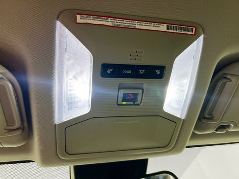 Used 2021 Toyota RAV4 XLE FWD image 22