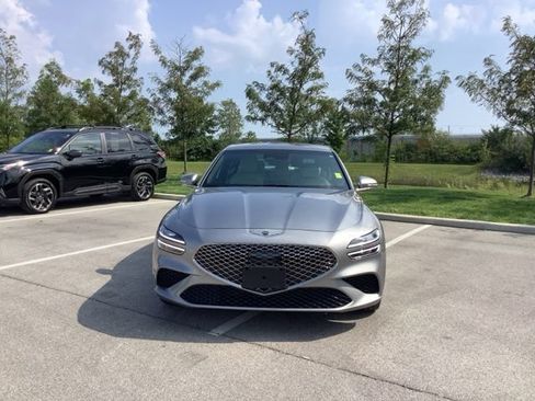 Used 2025 Genesis G70 2.5T AWD/4WD image 3