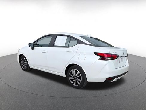 Used 2025 Nissan Versa SV FWD image 10