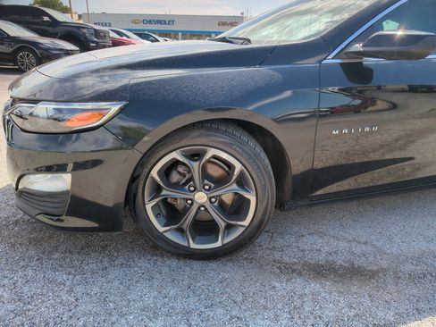 Used 2023 Chevrolet Malibu LT image 3