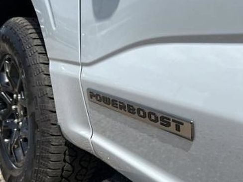 New 2025 Ford F150 XLT w/ Equipment Group 301A Standard image 11