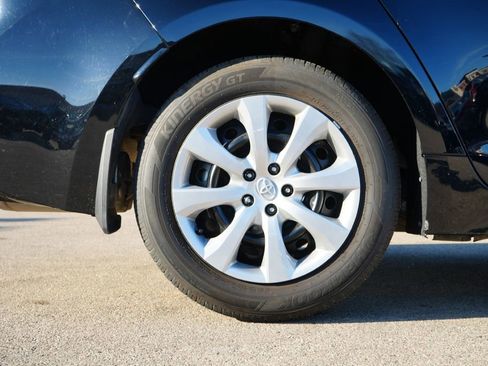 Used 2025 Toyota Corolla LE image 10