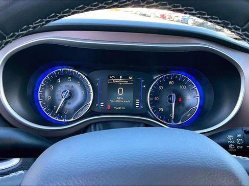 Used 2024 Chrysler Voyager LX image 14