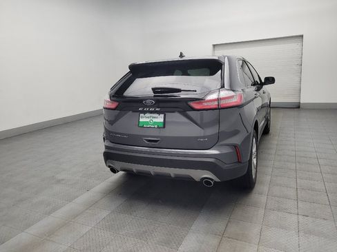 Used 2024 Ford Edge Titanium image 9