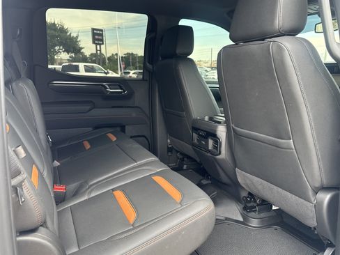 Used 2025 GMC Sierra 1500 AT4 AWD/4WD image 15