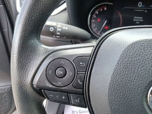 Used 2023 Toyota RAV4 LE FWD image 18