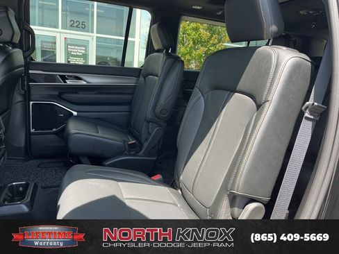 New 2026 Jeep Grand Wagoneer L 4WD image 15