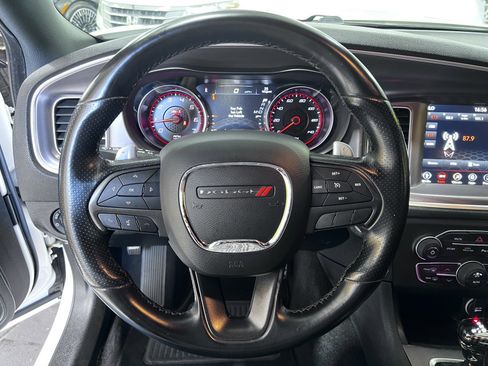 Used 2019 Dodge Charger GT image 11