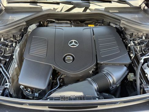 Used 2023 Mercedes-Benz GLC 300 image 41