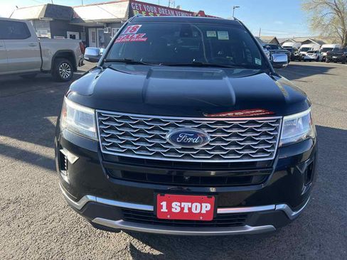 Used 2018 Ford Explorer Platinum AWD/4WD image 2