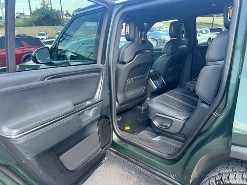 Used 2025 Rivian R1S Adventure Dual AWD/4WD image 23