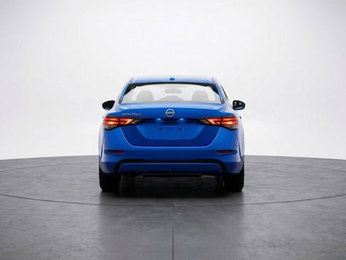 Used 2025 Nissan Sentra SV image 7