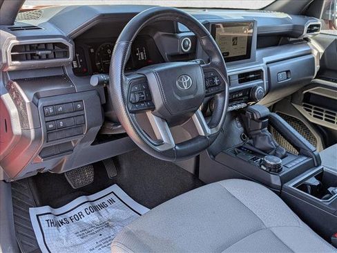 Used 2025 Toyota 4Runner SR5 AWD/4WD image 10