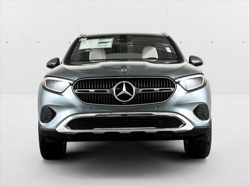 New 2025 Mercedes-Benz GLC 350e 4MATIC image 2