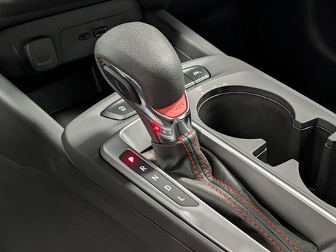 New 2026 Chevrolet Trax RS w/ Sunroof Package image 23