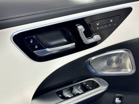 Used 2024 Mercedes-Benz C 300 Sedan image 23