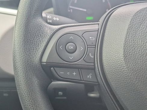 Certified 2025 Toyota Corolla LE FWD image 23