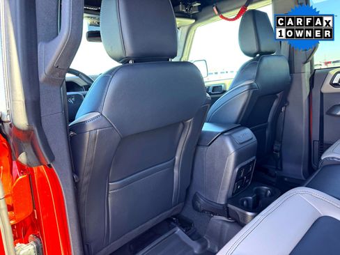 Used 2023 Ford Bronco Wildtrak image 19