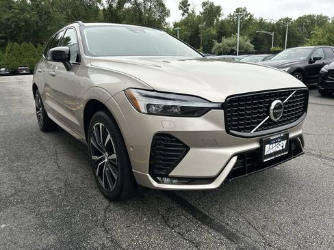 Used 2024 Volvo XC60 B5 Plus w/ Protection Package Premier AWD/4WD image 2